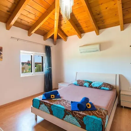 Haus In Kolympia Mit Parkplatz Und Bergblick * Kolymbia
